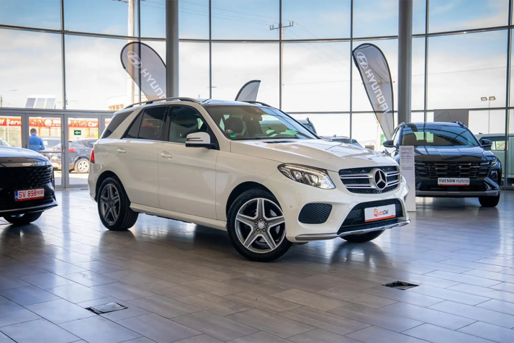 Mercedes Benz